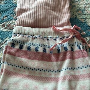 Croft & Barrow Pink and Blue women’s pajamas